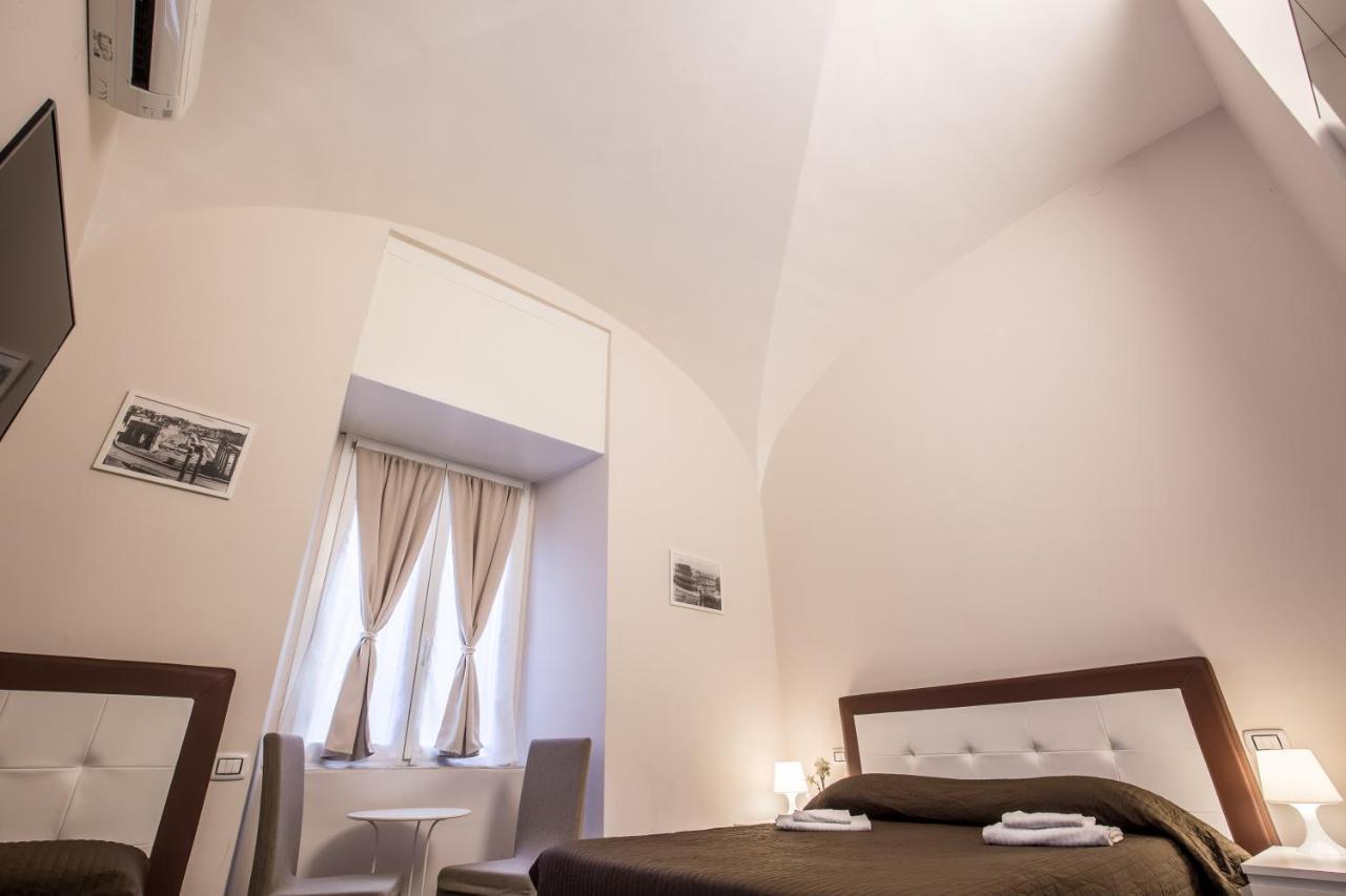 Azzurra Rooms Рим Екстериор снимка
